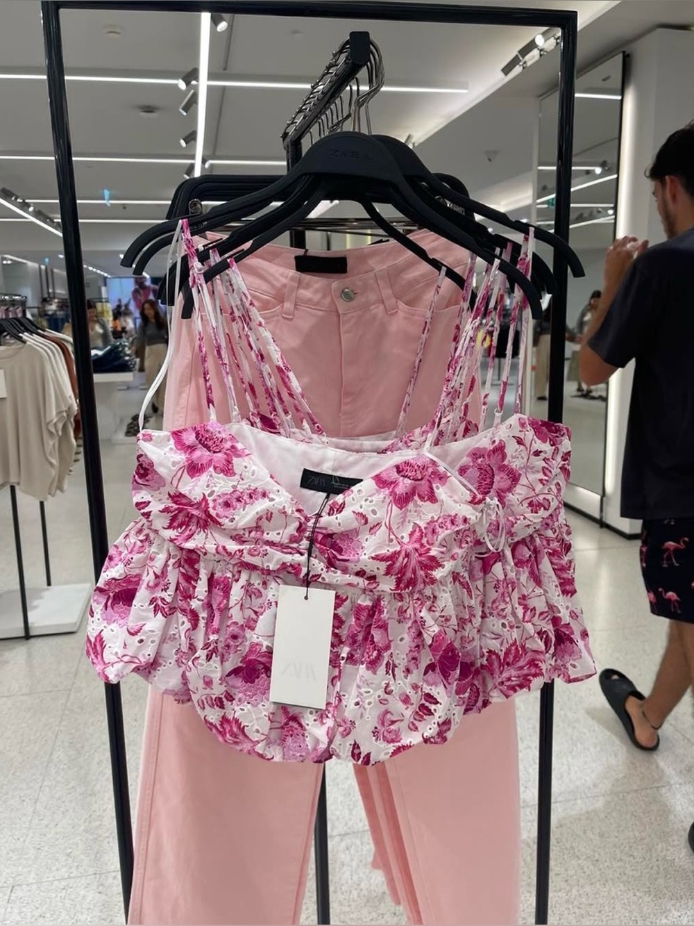 Zara White and Pink Floral Eyelet Spaghetti-Strap Top - Picture 2 of 10